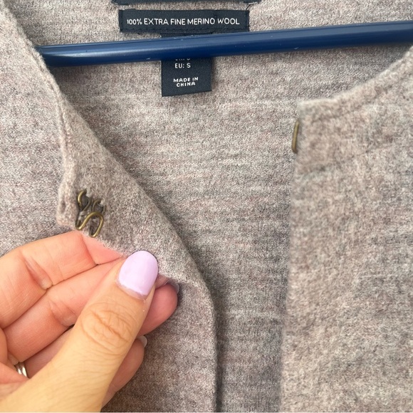 Nanette Lepore Brown 100% Merino Wool Cardigan Size Small - Picture 4 of 7